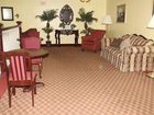 фото отеля Douglas Inn & Suites