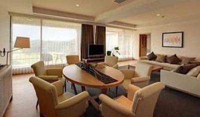 фото отеля Island Hotel & Resort Nasu