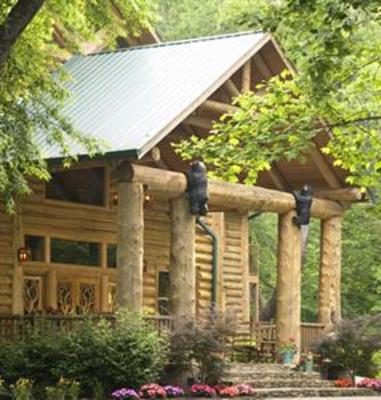 фото отеля Dancing Bear Lodge