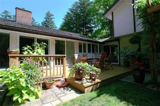 фото отеля Brock Hollow B&B