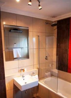 фото отеля 314 on Clark Guest House