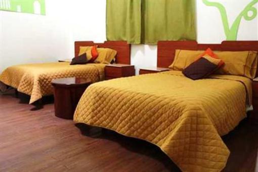 фото отеля Hostel Amigo