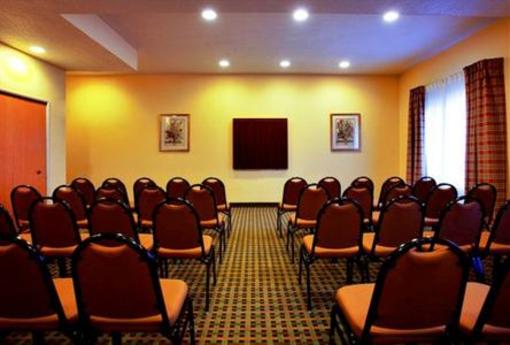 фото отеля Holiday Inn Express Hotel & Suites Hesperia