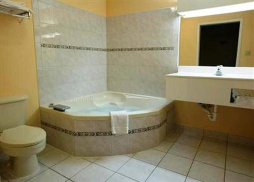 фото отеля Americas Best Value Inn - San Antonio Lackland AFB