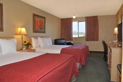 фото отеля Oxford Suites Lancaster (California)