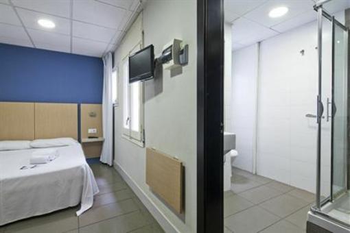 фото отеля Hostal Putxet Barcelona