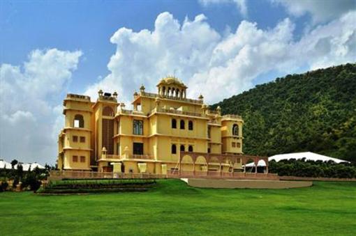 фото отеля Rajasthali Resort and Spa