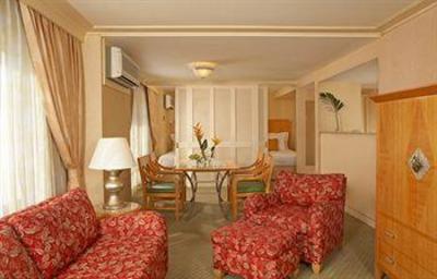 фото отеля Ilikai Hotel & Suites