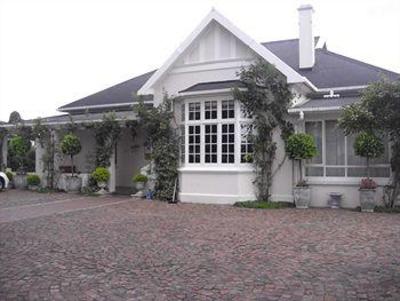 фото отеля Acorn Guest House George