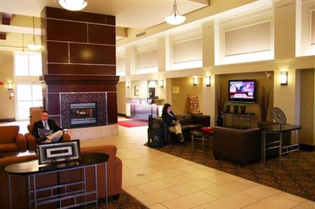 фото отеля Hampton Inn & Suites by Hilton Calgary-Airport
