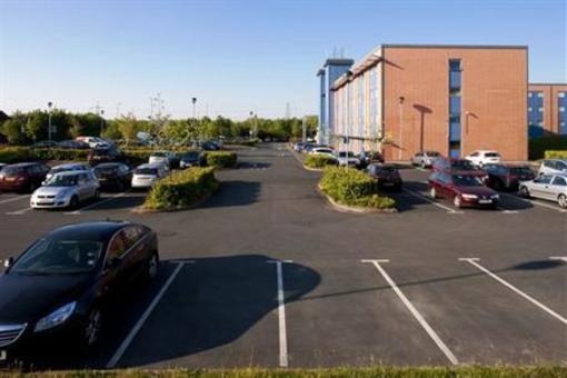 фото отеля Express By Holiday Inn Kassam Stadium Oxford