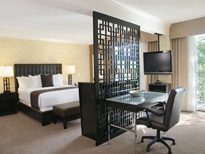 фото отеля Holiday Inn Universal Studios Hollywood