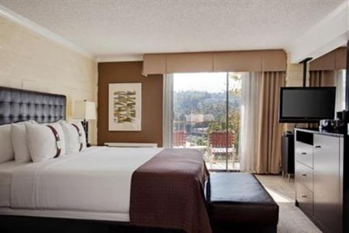 фото отеля Holiday Inn Universal Studios Hollywood