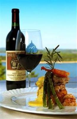 фото отеля Chateau on the Lake Resort Spa & Convention Center Branson