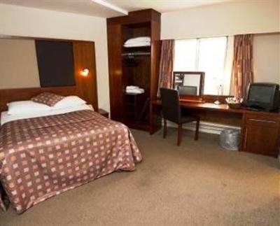 фото отеля The Normandy Hotel Renfrew (Scotland)