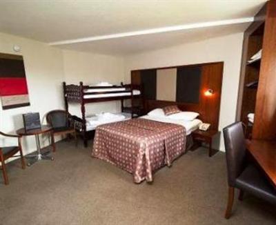 фото отеля The Normandy Hotel Renfrew (Scotland)
