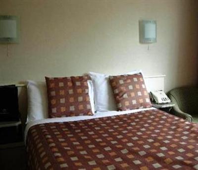 фото отеля The Normandy Hotel Renfrew (Scotland)