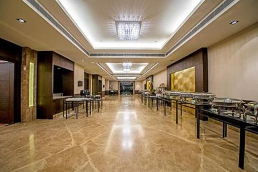 фото отеля Holiday Inn Amritsar Ranjit Avenue