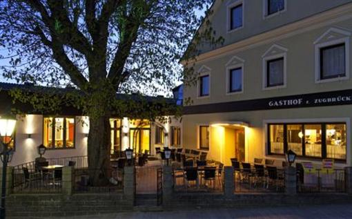 фото отеля Gasthof Schiefer Zur Zugbrucke