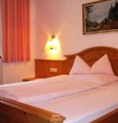 фото отеля Bauernhof Appartements am Bichlhof Fulpmes