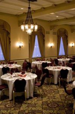 фото отеля Delta Bessborough