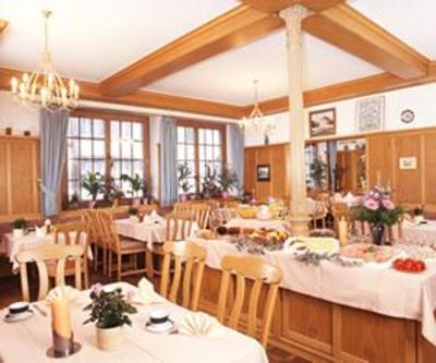фото отеля Hotel Pfauen Garni