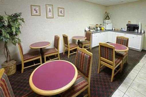 фото отеля Americas Best Value Inn Shelby