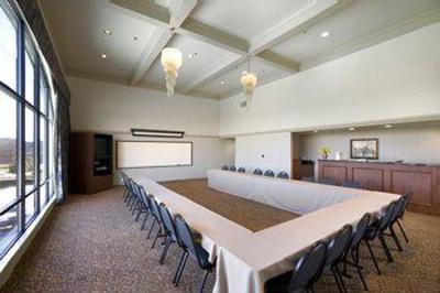 фото отеля BEST WESTERN Cedar Bluff Inn