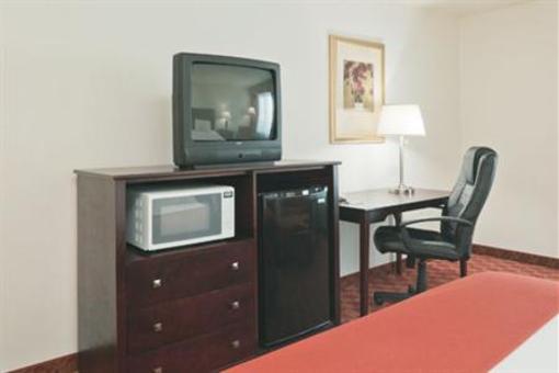 фото отеля Holiday Inn Express Rensselaer