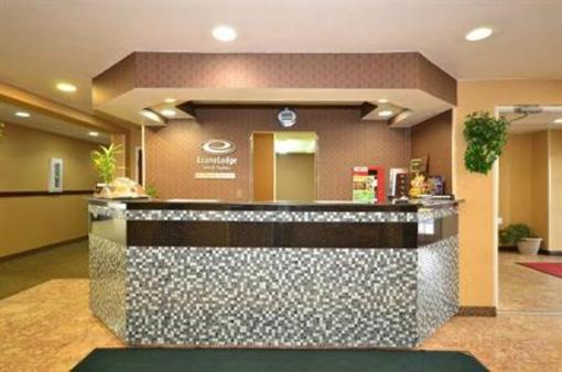 фото отеля Econo Lodge Inn & Suites Natchitoches