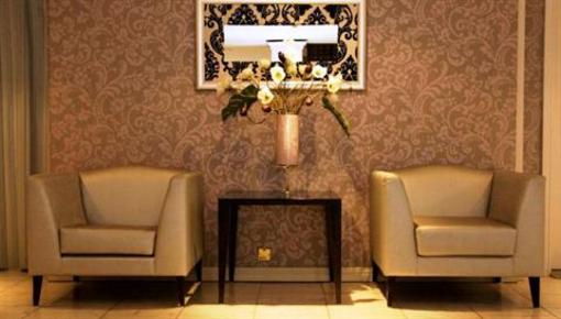 фото отеля The Earl of Desmond Hotel