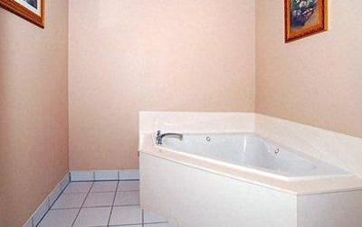 фото отеля Quality Inn & Suites Jackson Airport Pearl
