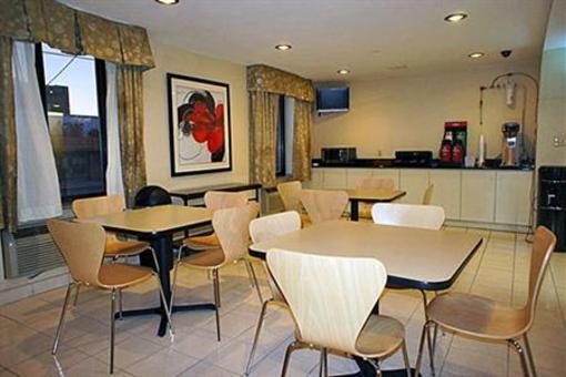 фото отеля Motel 6 New York City