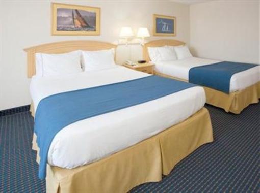 фото отеля Holiday Inn Express Superior