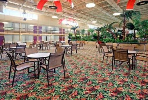 фото отеля Holiday Inn Fargo