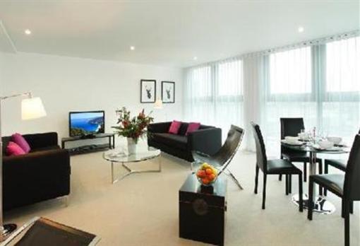 фото отеля Saco Waterloo Apartments London