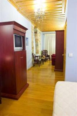 фото отеля Kyveli Suites Nafplio