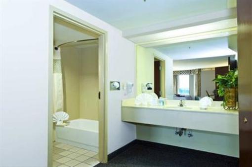 фото отеля Hampton Inn & Suites Atlanta Airport North