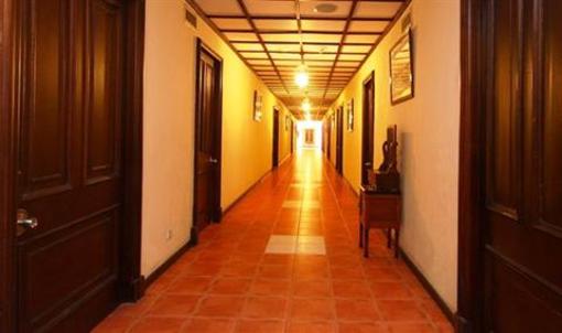 фото отеля Grand Oriental Hotel