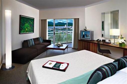 фото отеля Shangri La Hotel The Marina Cairns