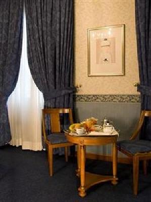 фото отеля Strozzi Palace Hotel