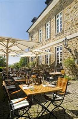 фото отеля Grandhotel Schloss Bensberg