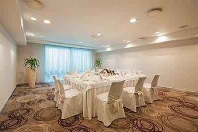 фото отеля Doubletree by Hilton Kosice