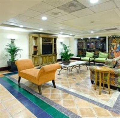 фото отеля Holiday Inn Express Galerias San Jeronimo