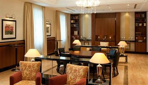 фото отеля Hotel Nassauer Hof Wiesbaden