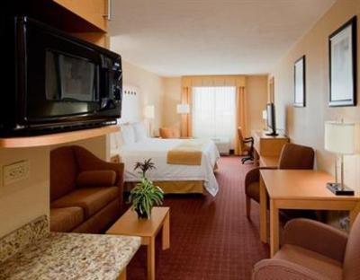 фото отеля Holiday Inn Express Saltillo Zona Aeropuerto