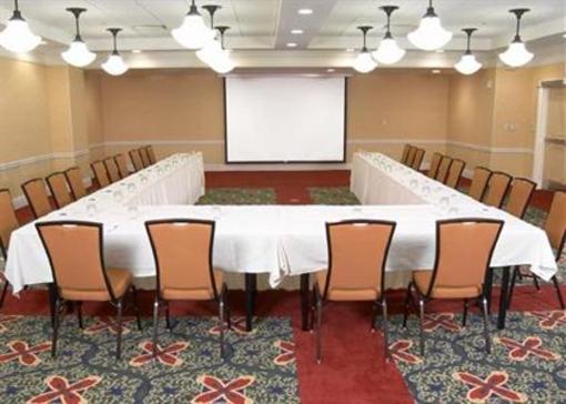 фото отеля SpringHill Suites Memphis Downtown
