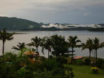 фото отеля Kaengkrachan Boathouse Paradise Resort