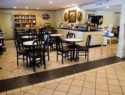 фото отеля Baymont Inn & Suites Murfreesboro