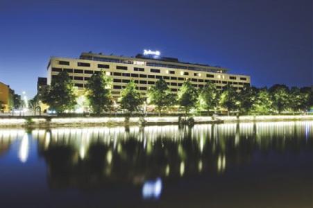 фото отеля Radisson Blu Marina Palace Hotel Turku